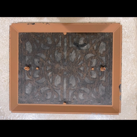 Accents Brand New Door Bell Chime Cover Nice Design Comes In A Bronze